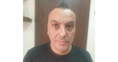 موقوف بجرم احتيال وانتحال صفة قاض دولي، هل  وقعتم ضحيّته؟