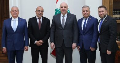 الرئيس عون عرض شؤونا رياضية واجتماعية  مع الوزيرة بيرقدرايان والنائب ابي رميا ورابطة سيدة ايليج