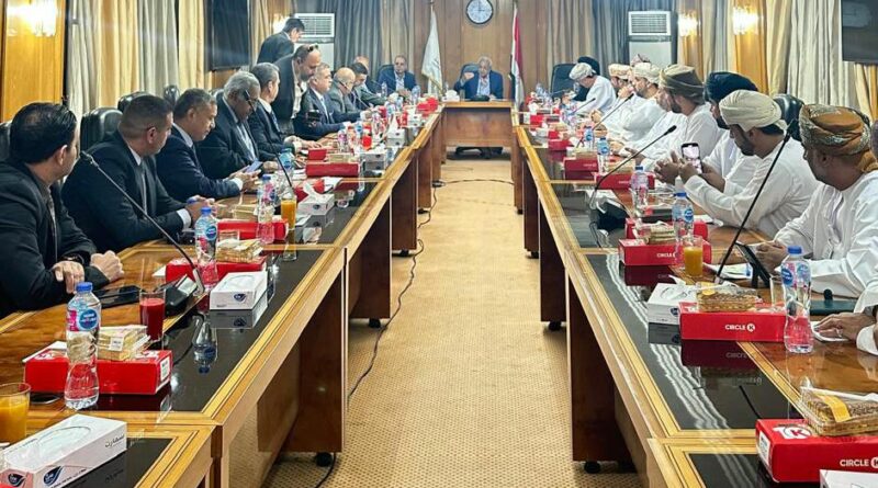 وفد رجال الأعمال العُماني يزور اتحاد الغرف التجارية المصرية لبحث سبل تعزيز التعاون الاستثماري