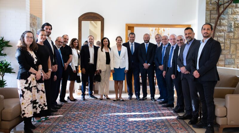 السفارة الأميركية في لبنان تستضيف وفدًا لبنانيًا لقمة SelectUSA  للعام 2025